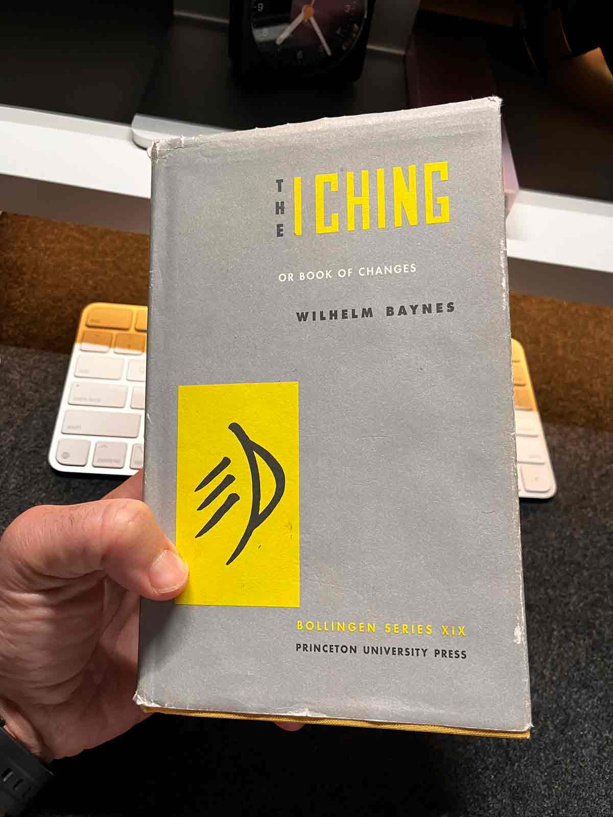i-ching-book.jpg